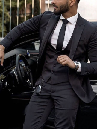 Men's Tailored Fit Single Breasted Two-buttons 3 Pieces Wedding Suits