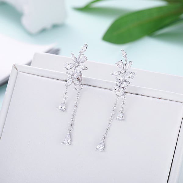 Charming Rhinestone/Tassels Drop Earrings - Image 4