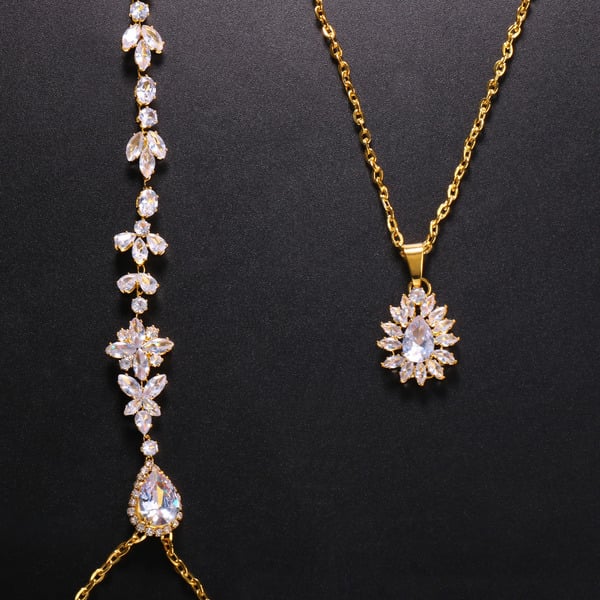 Elegant Zircon Back Necklaces - Image 4