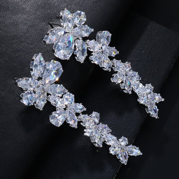 Luxurious Marquise Rhinestone Drop Earrings - 画像 (2)