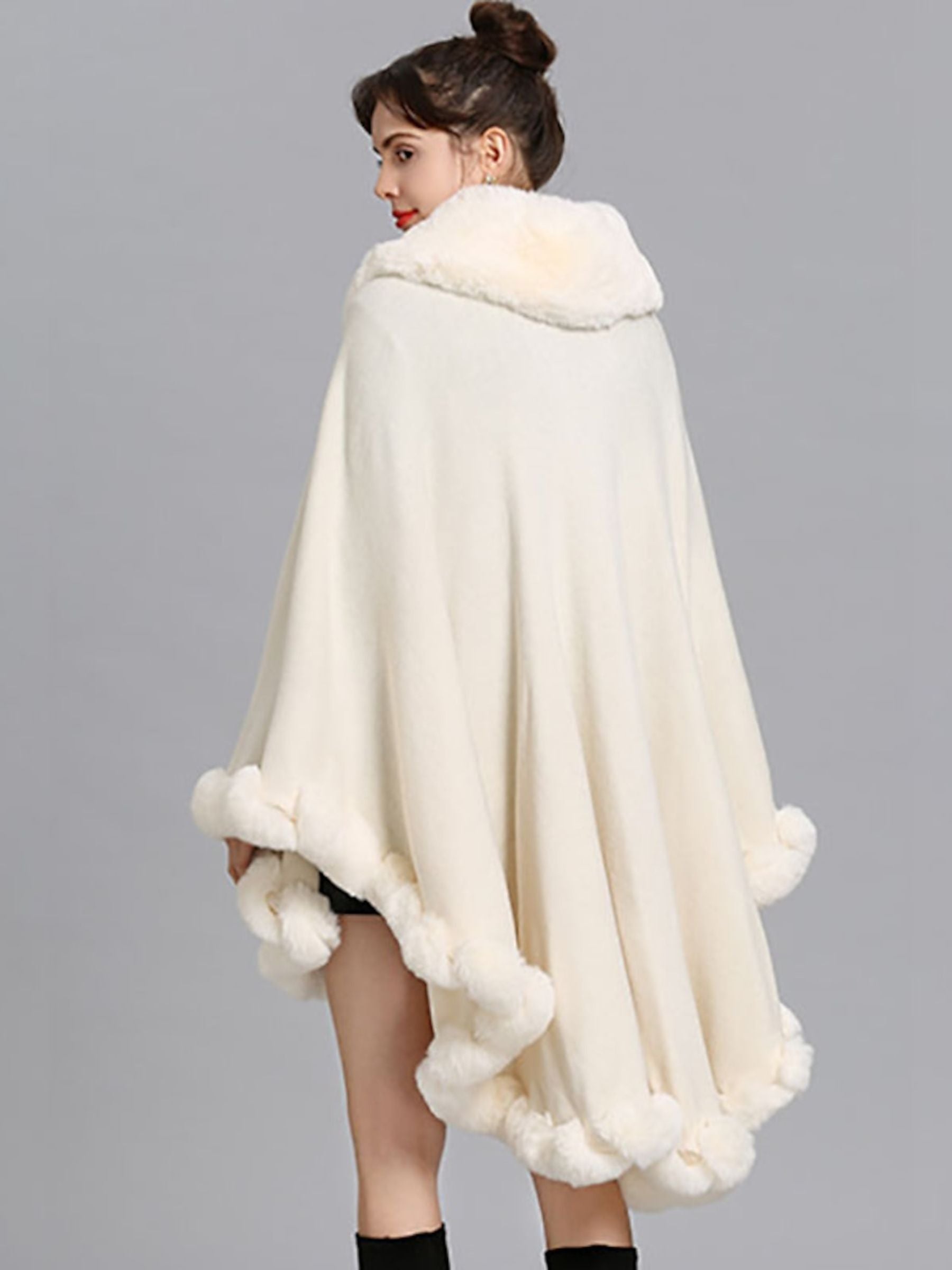 Women‘s White Fashionable Faux Fur Long Sleeves Wrap Cloak with Pure Color - Image 2