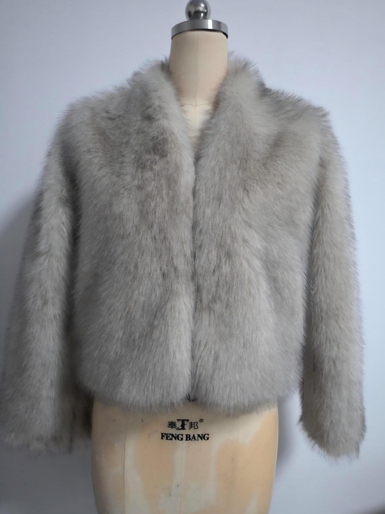Women’s Fluffy Faux Fur Long Sleeves Winter Warm Cropped Jackets - Image 4