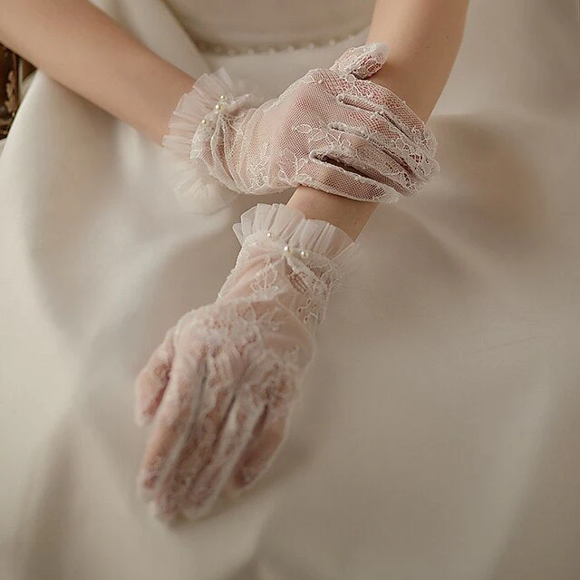 Lace Wrist Length Glove Cute / Elegant With Ruffles